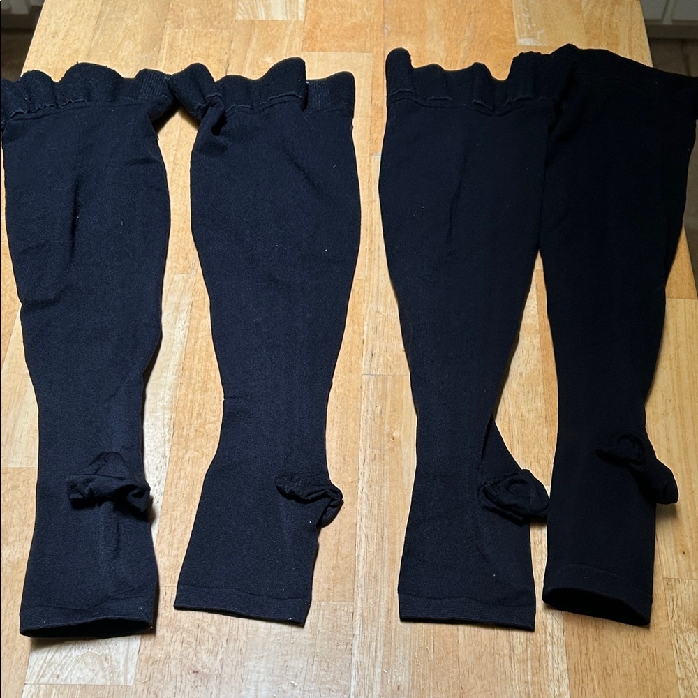 Sigvaris Men's Black Compression Socks 20-30 mmhg thigh high